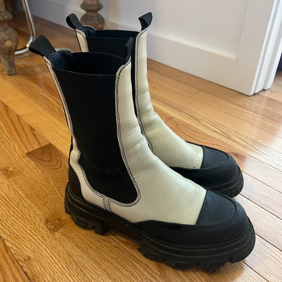 Ganni Lug Sole Chelsea Boot in Cream - Picture 3 of 4